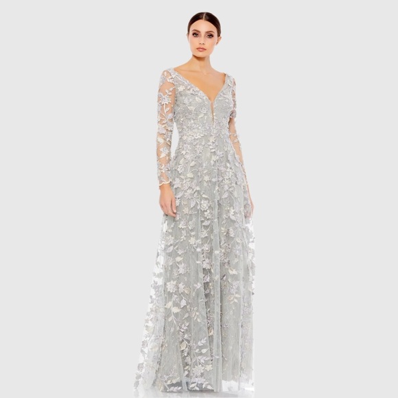 MAC DUGGAL Silver Floral Applique Long Sleeve Illusion Gown PLATINUM SIZE 18